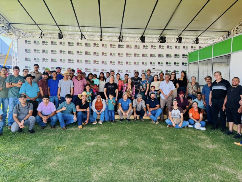 Prefeita de Altamira do Paraná acompanha produtores no Show Rural 2026, anuncia R$ 500 mil para a saúde e reforça transporte de pacientes.