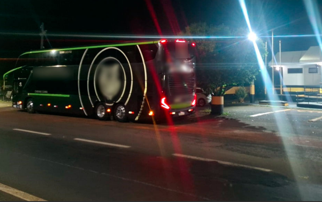 Ônibus é assaltado por criminosos na PR-317 entre Engenheiro Beltrão e Floresta.
