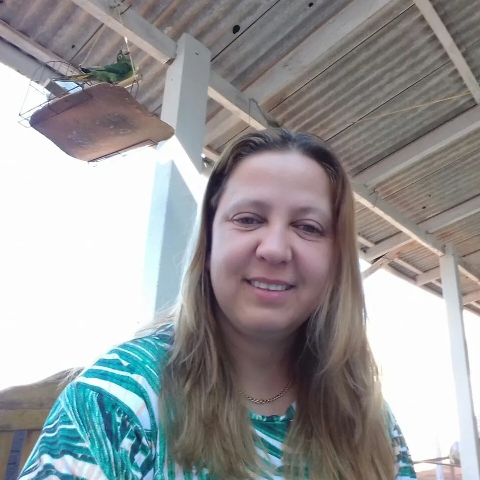 Mulher morre após levar soco no pescoço
