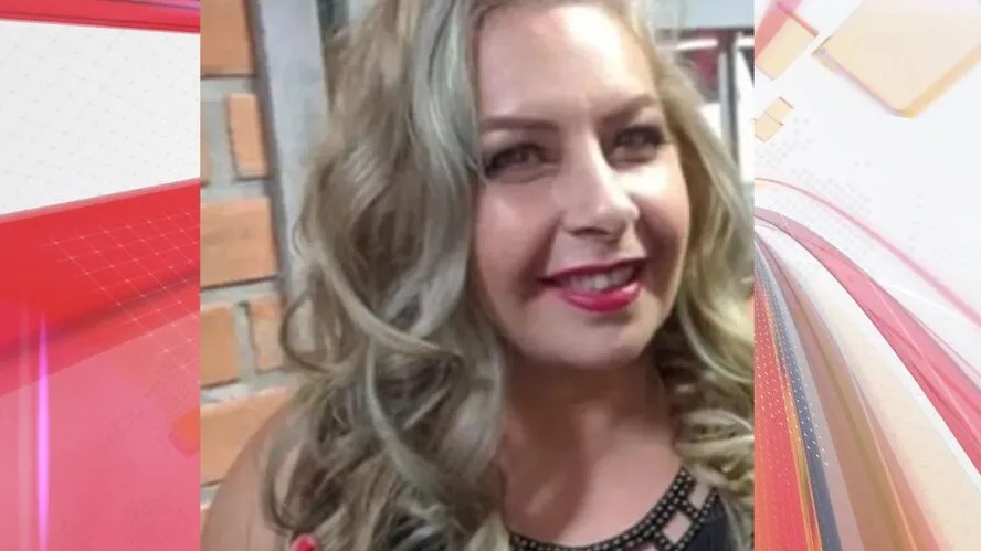 Feminicídio: filha encontra mãe morta a facadas dentro de casa.
