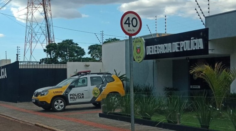 Homem é preso após agredir esposa durante festa em Mamborê.