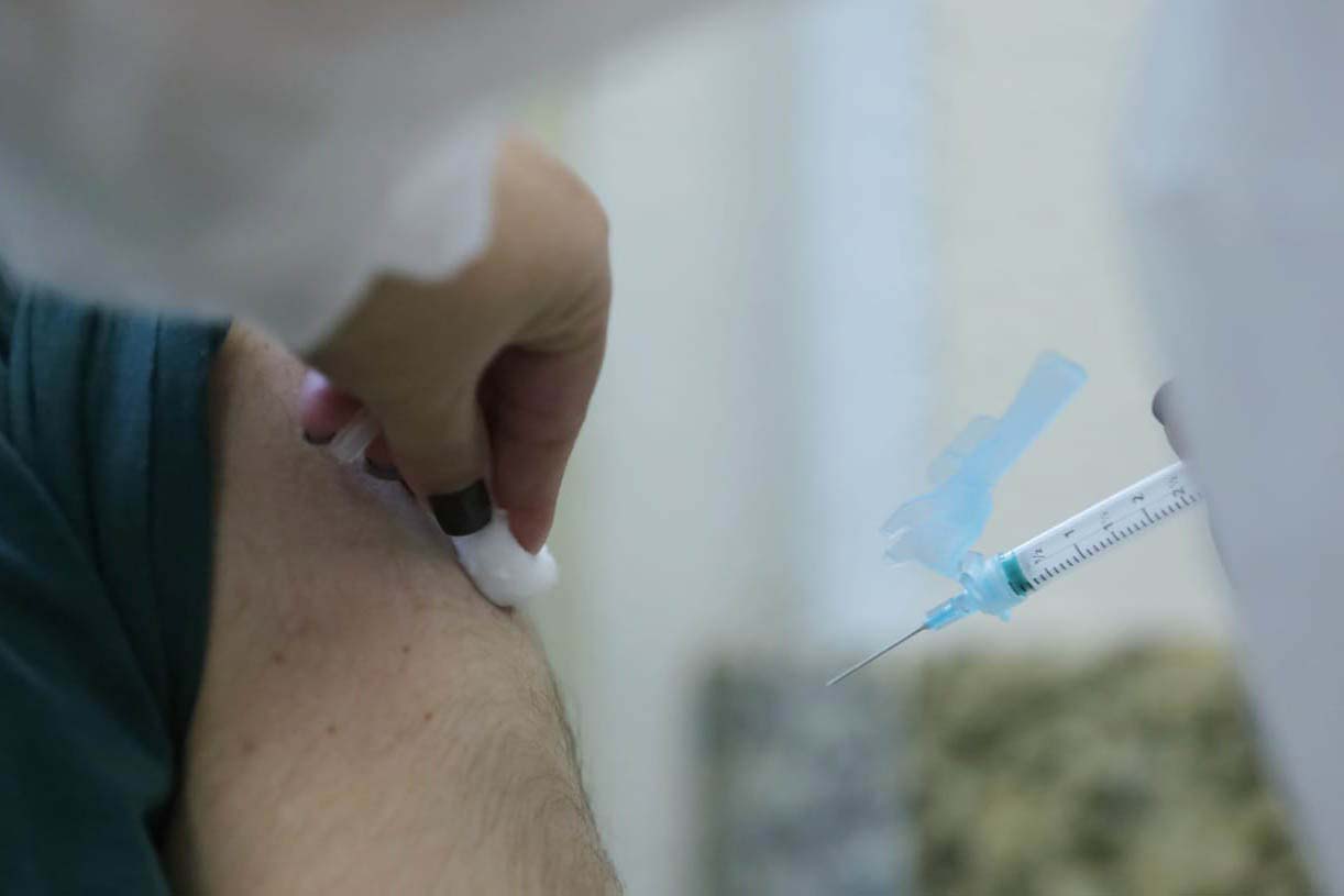 Paraná registra queda na circulação do vírus Influenza com a vacinação.