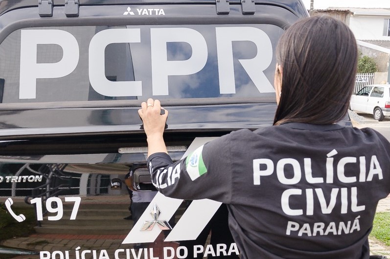 PCPRP e PMPR prendem dois suspeitos de roubo.