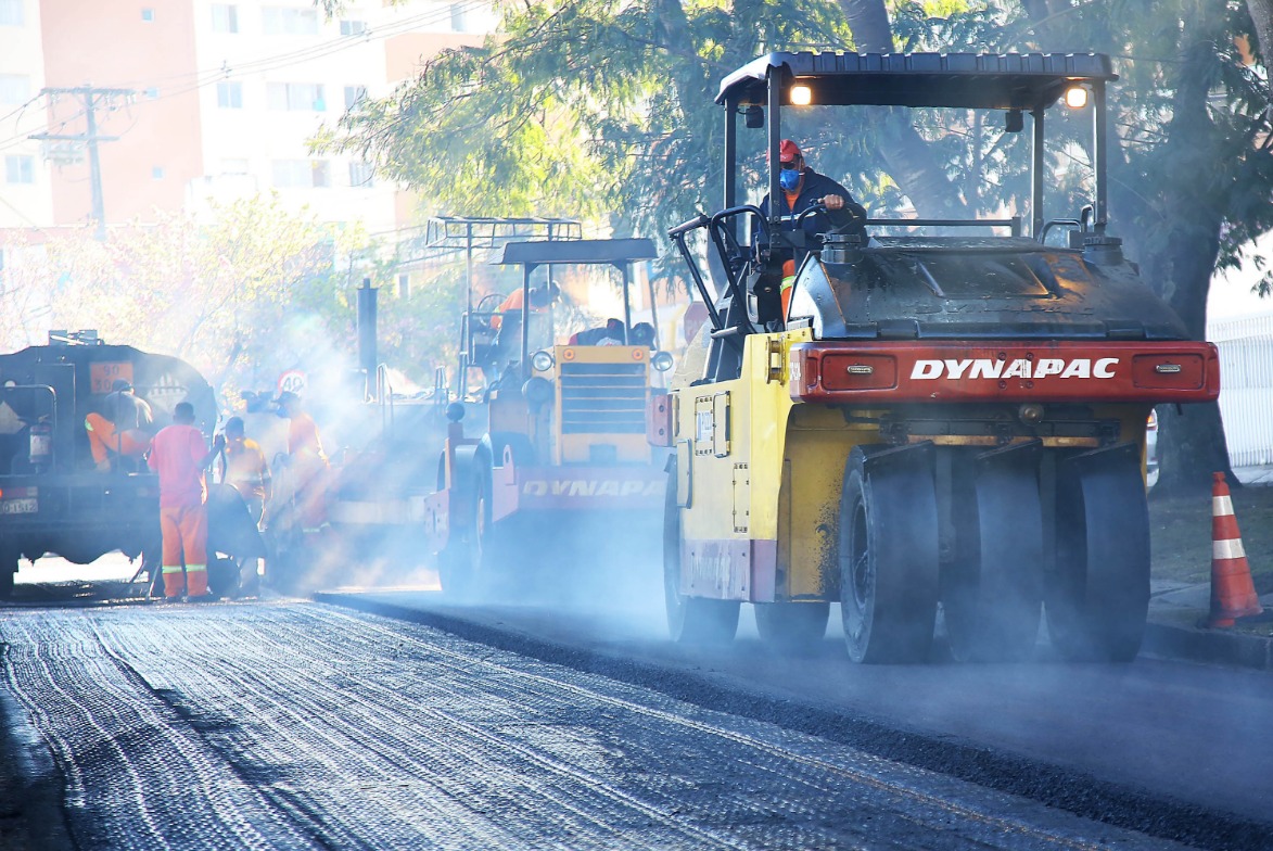 Estado já repassou R$ 820 milhões aos municípios em 2023 para melhorias urbanas.
