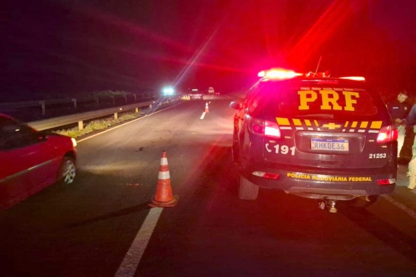 Idoso morre atropelado na BR-369 em Jataizinho; motorista foge sem prestar socorro.