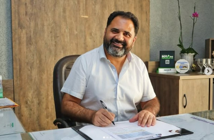 Reunião com comissionados: prefeito cobra compromisso, reforça humanização e comenta inquérito do MP.