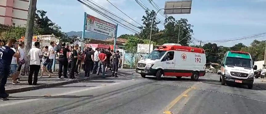 Ataque a creche em Blumenau deixa quatro crianças mortas.